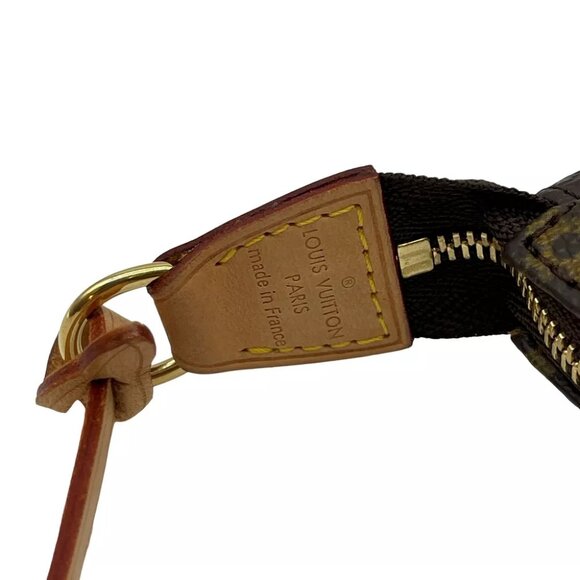 LOUIS VUITTON Pochette Accessoires Pouch Monogram Canvas - Picture 11 of 12